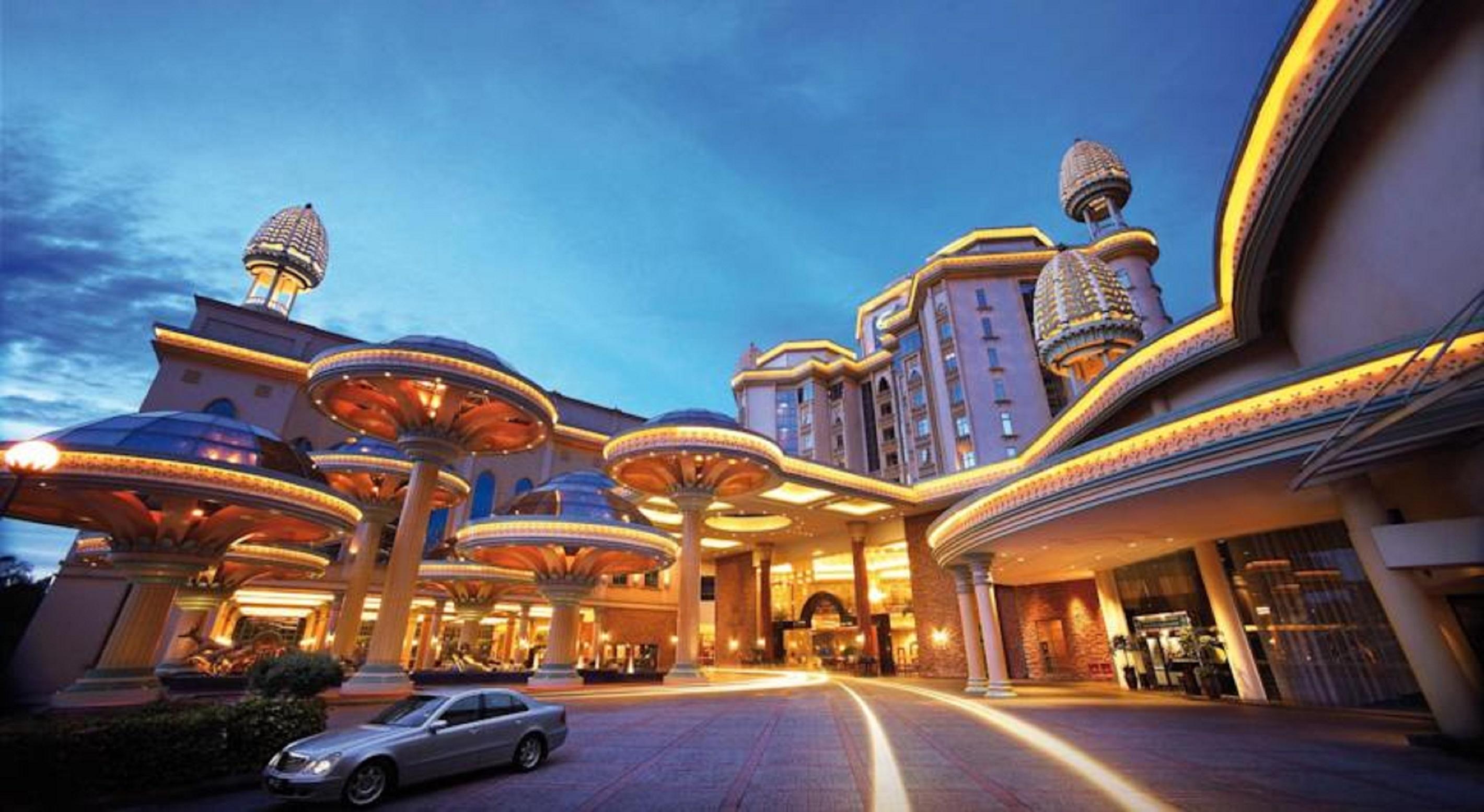 Sunway Resort Hotel Petaling Jaya Zewnętrze zdjęcie The entrance of the resort