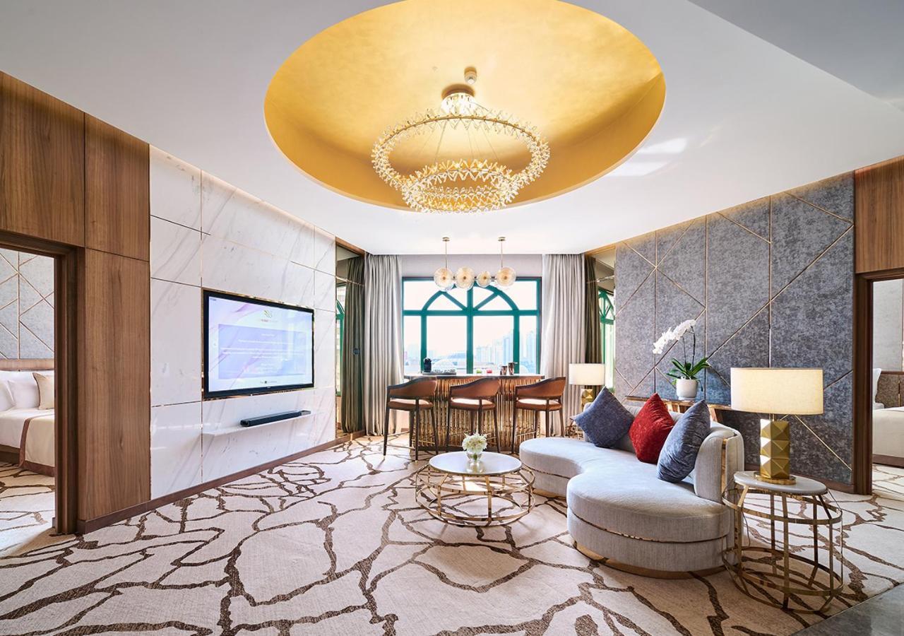 Sunway Resort Hotel Petaling Jaya Zewnętrze zdjęcie A suite at the hotel