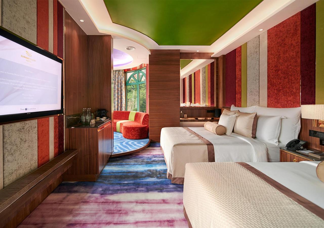 Sunway Resort Hotel Petaling Jaya Zewnętrze zdjęcie A room at W Hong Kong